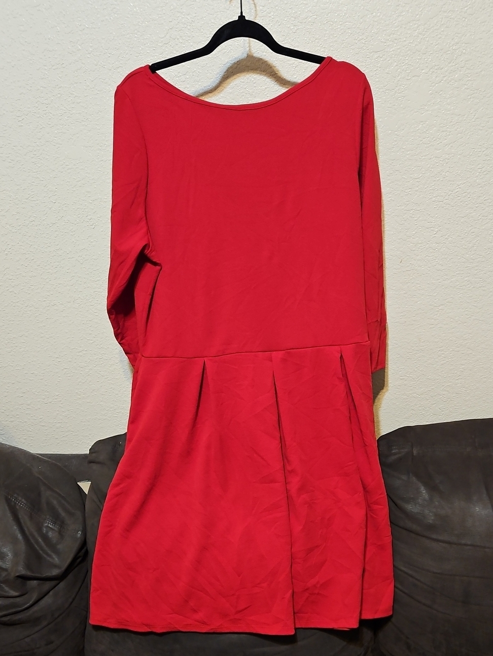 Elegant Red Long-Sleeve Pleated Waist Dress